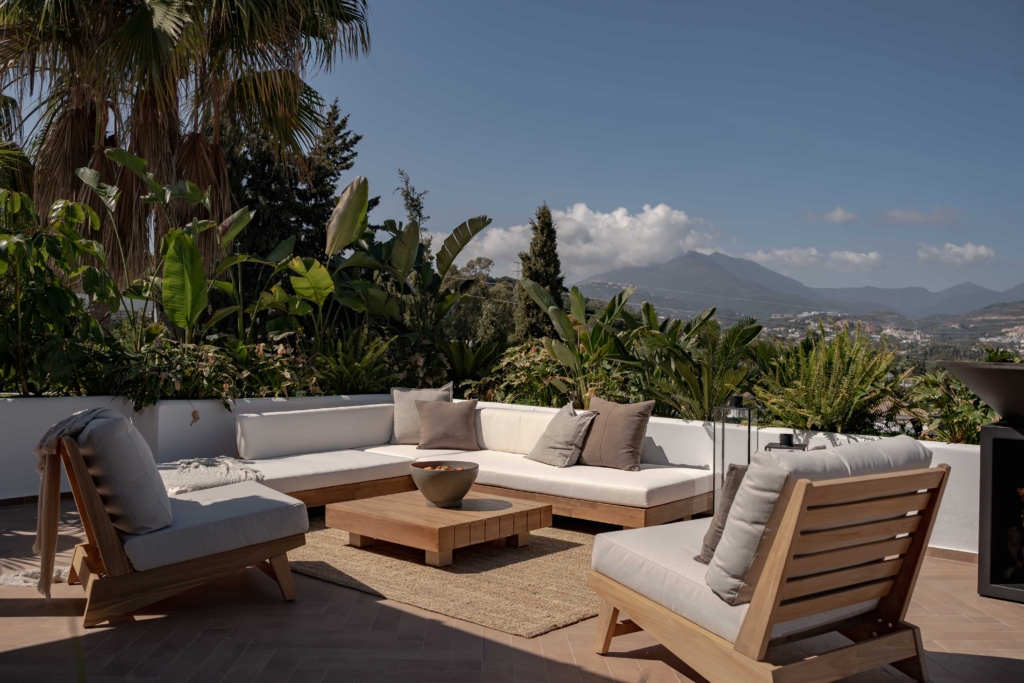 Outdoor lounge set with stunning tropical surrounding.